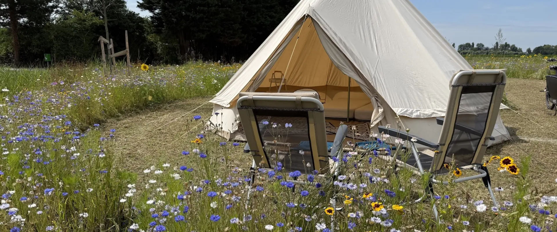 Camping t Weergors off grid Belltent22