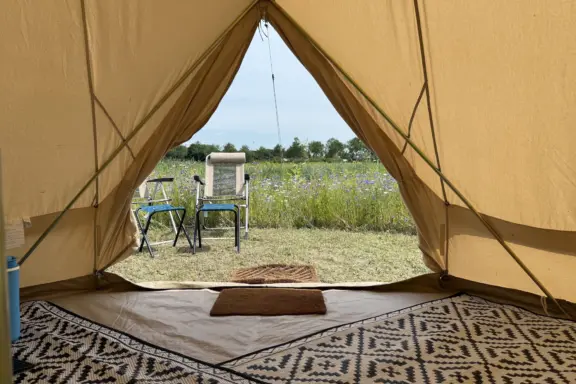 Camping t Weergors off grid Belltent18